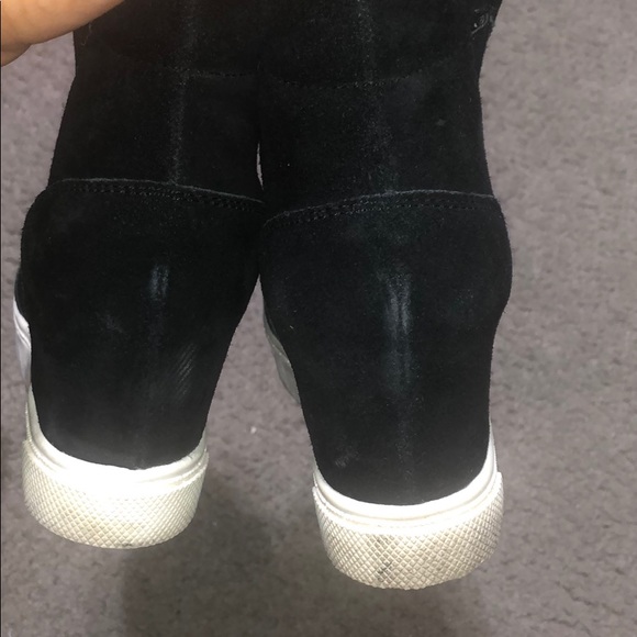 SOLD - Picture 3 of 4